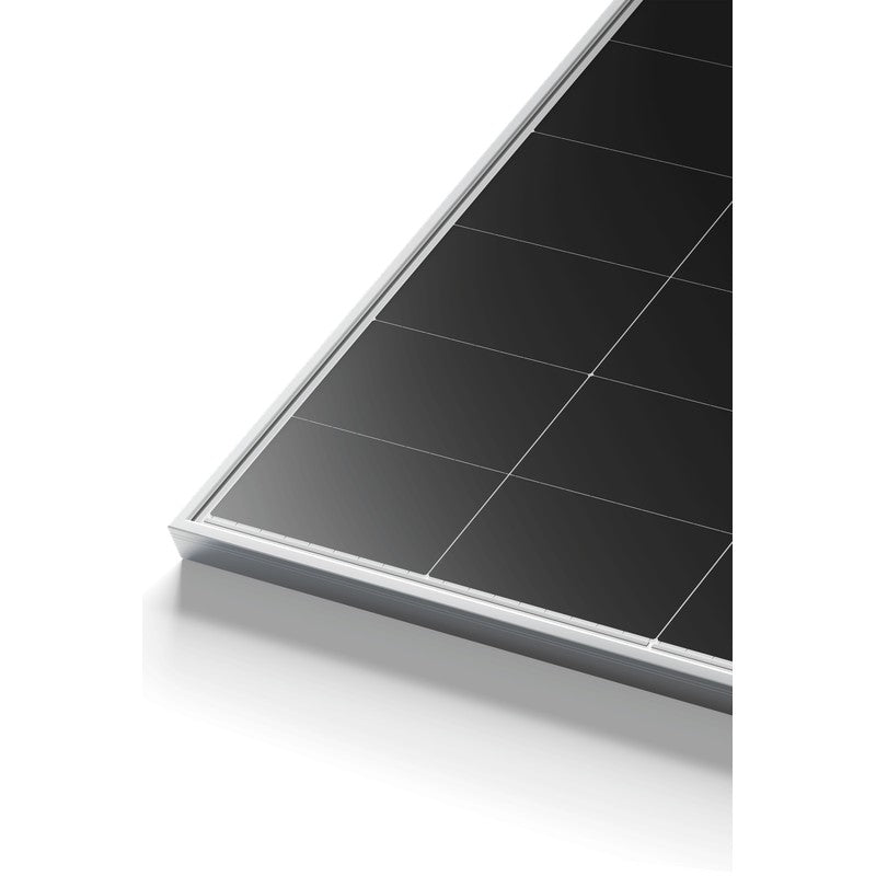 LONGi Solar Hi-MO 9 HydroClear LR8-66HYD 635W